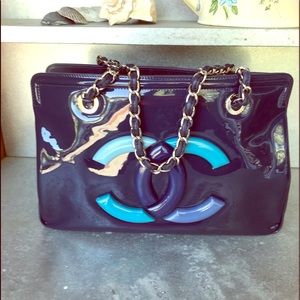 Chanel tote blue patent leather, Jelly Bean group